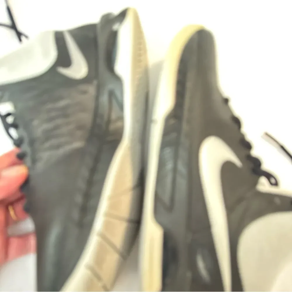 Nike Women's Black Trainers